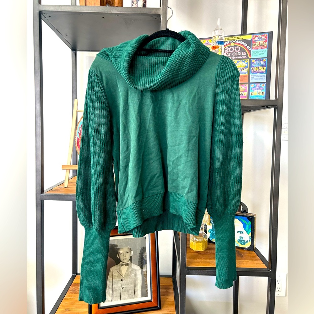 Anthropologie Medium Women’s high neck green knitted long sleeve sweater